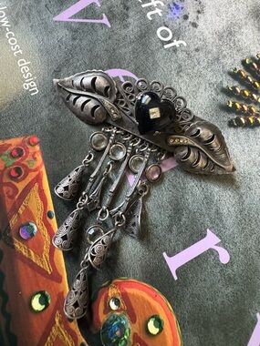 Victorian-Style Silver Tone Filigree Heart Dangle Brooch